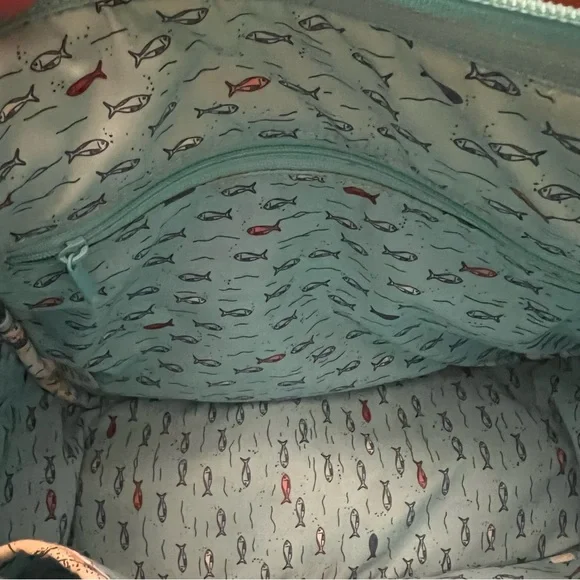 Vera Bradley Exclusive Iconic On the Go Crossbody in Beach Toile like new - Picture 6 of 13